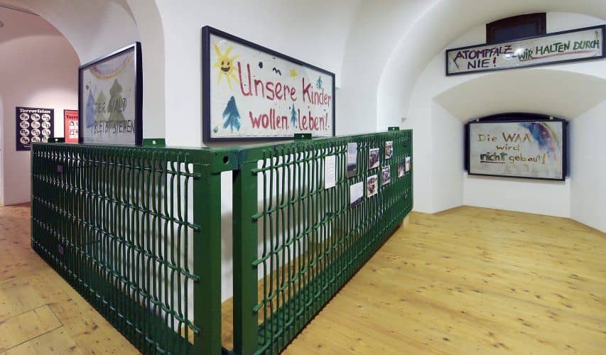 Image for Podiumsdiskussion: Arbeitsplatz am Bauzaun: Aufgaben, persönliches Erleben und Lehren bei der Polizei - Bayerisches Armeemuseum