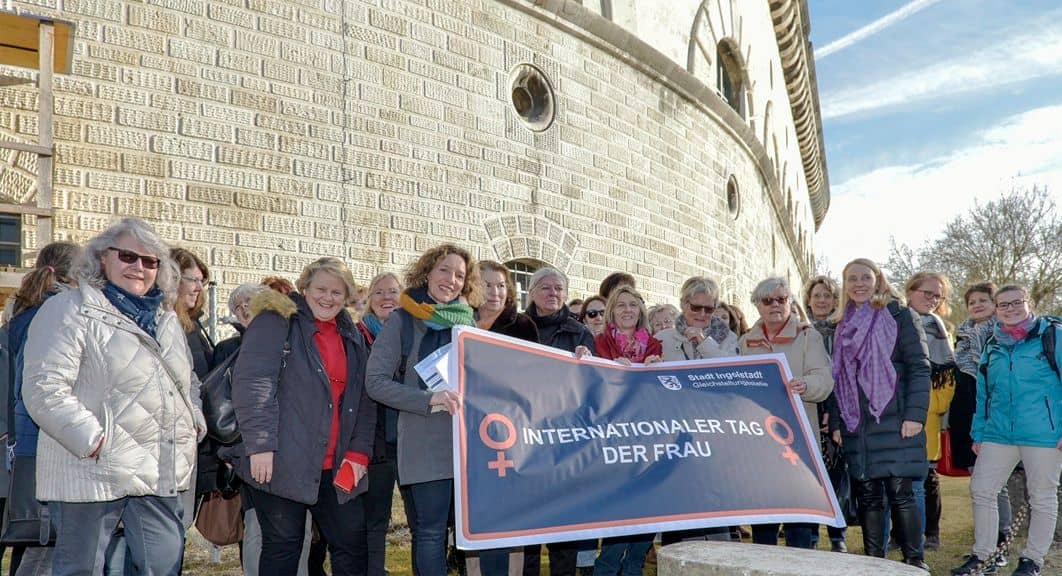 Image for Zum Internationalen Tag der Frau - Frauenpfad – Frauen in der Stadt -